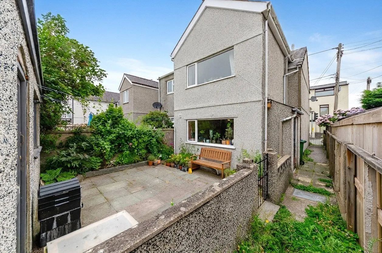Llanrug, Caernarfon, LL55, photo 13