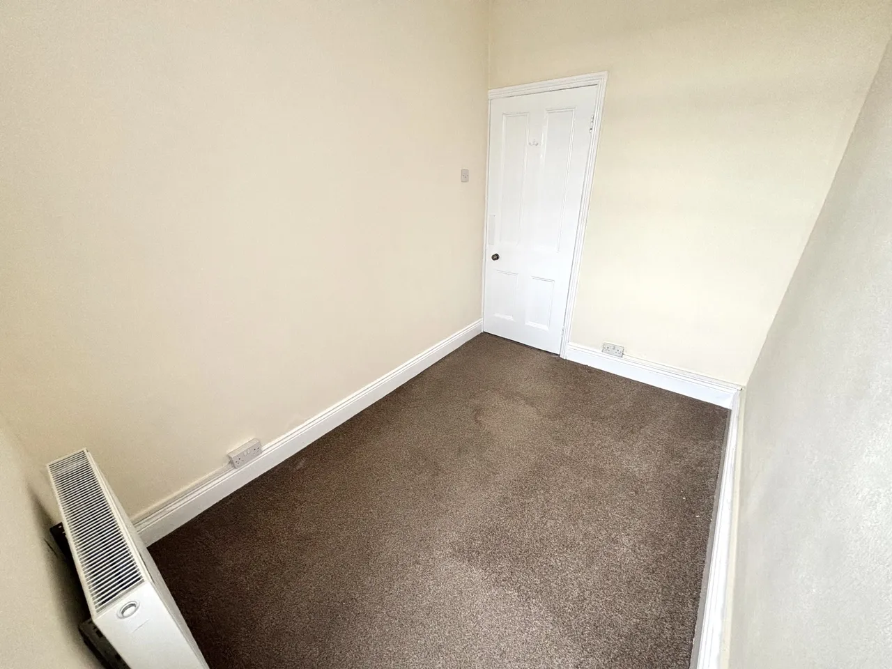 Gray Terrace, Stanley, DH9, photo 6