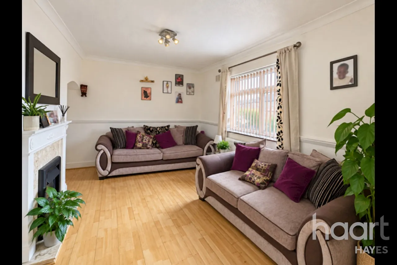 Appletree Avenue, West Drayton, UB7, photo 3