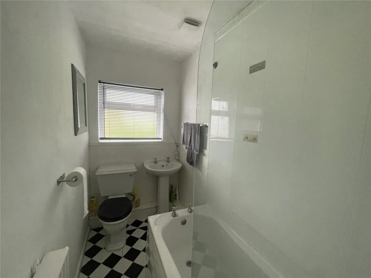 Carlingford Road, Hucknall, NG15, photo 9