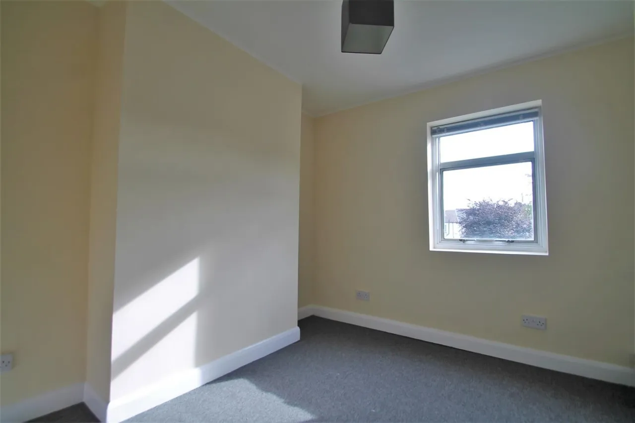 Elliott Street, Gravesend, DA12, photo 8
