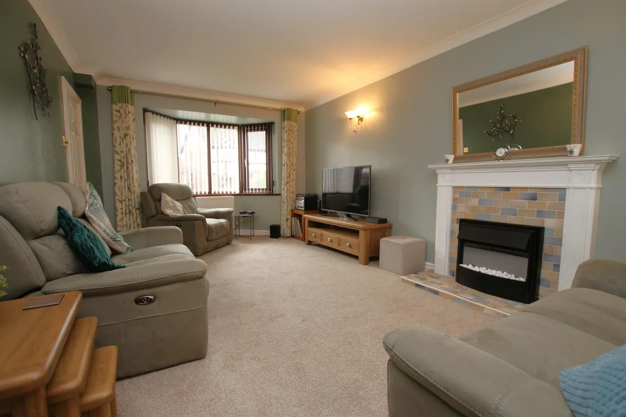 Meadow Way, Welton, LN2, photo 2