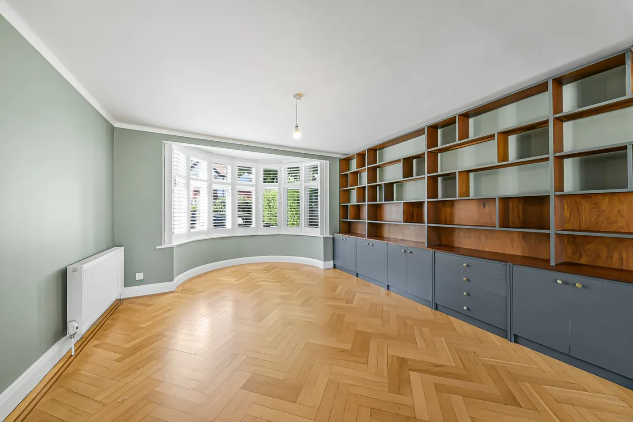 Vincent Gardens, London, NW2, photo 22