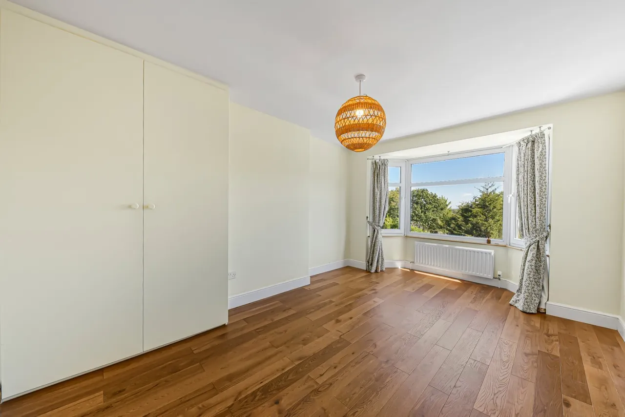 Vincent Gardens, London, NW2, photo 10
