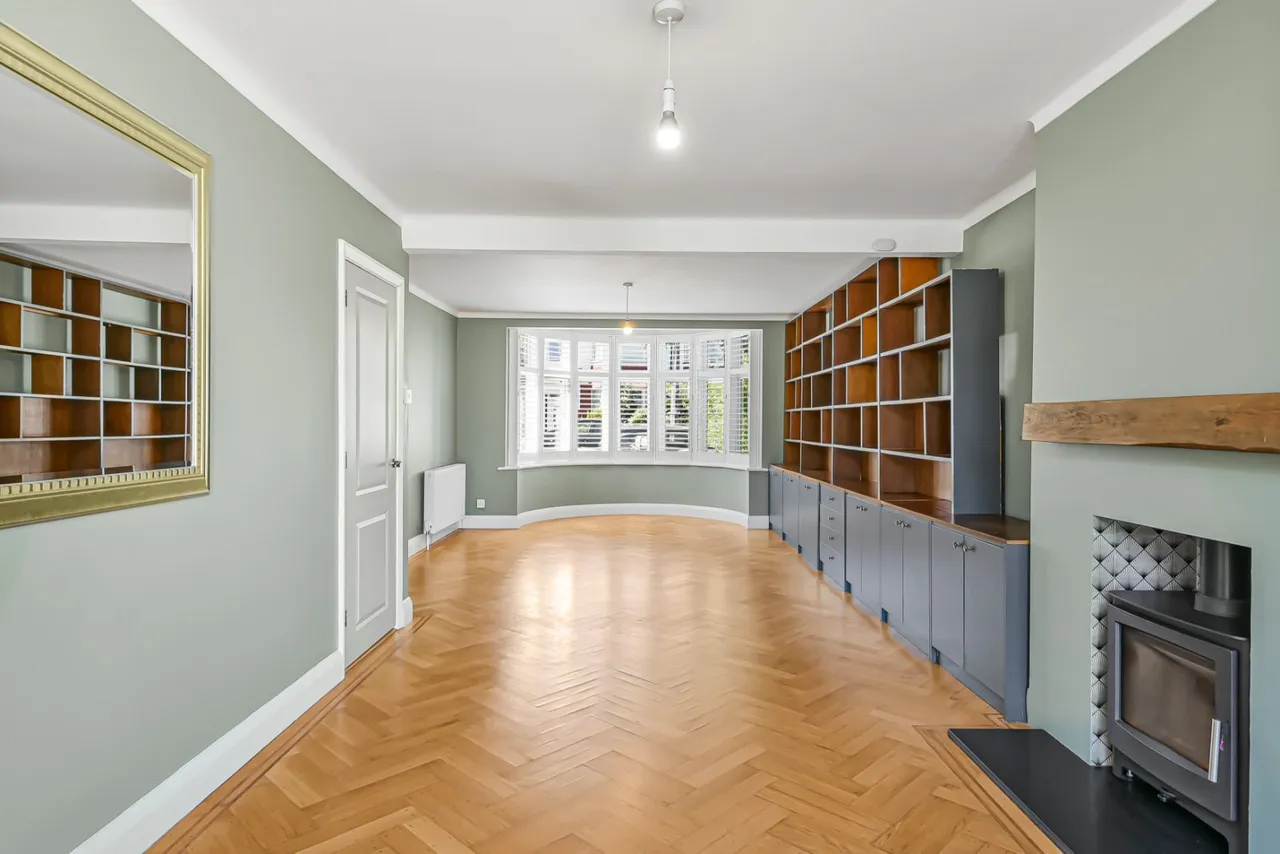 Vincent Gardens, London, NW2, photo 21