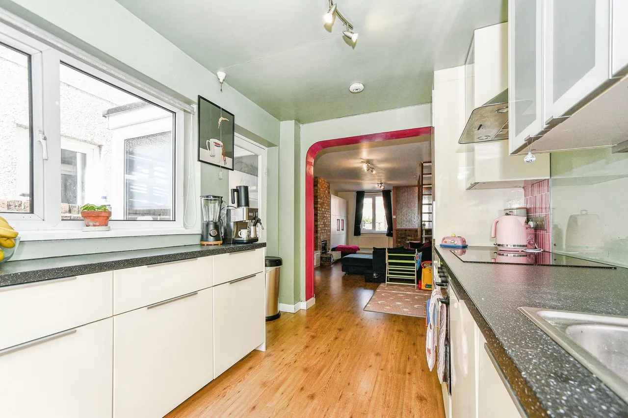 Beechcroft Road, Swindon, photo 8