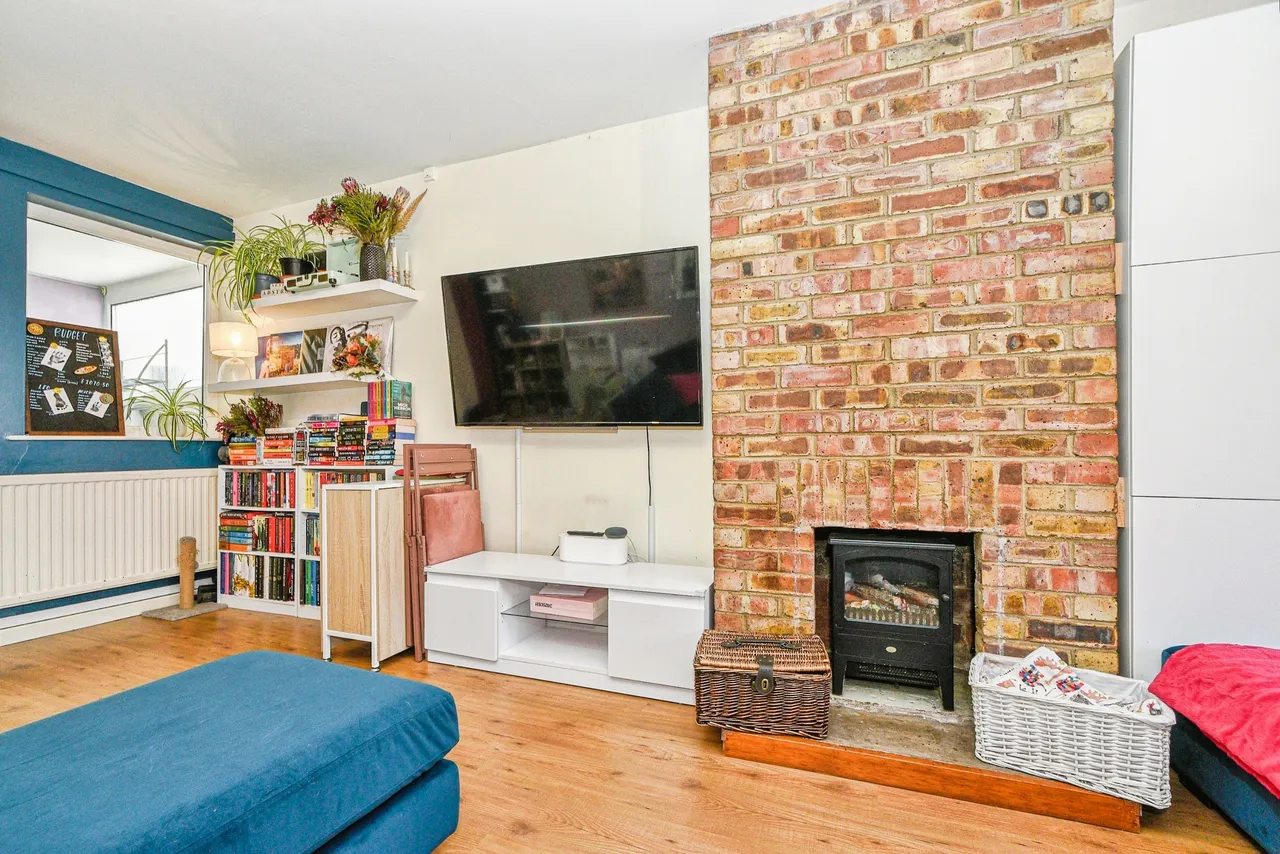 Beechcroft Road, Swindon, photo 5