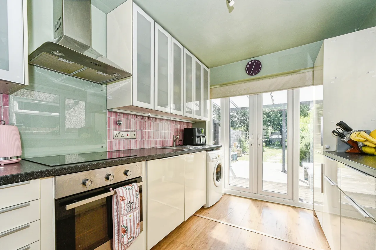 Beechcroft Road, Swindon, photo 6