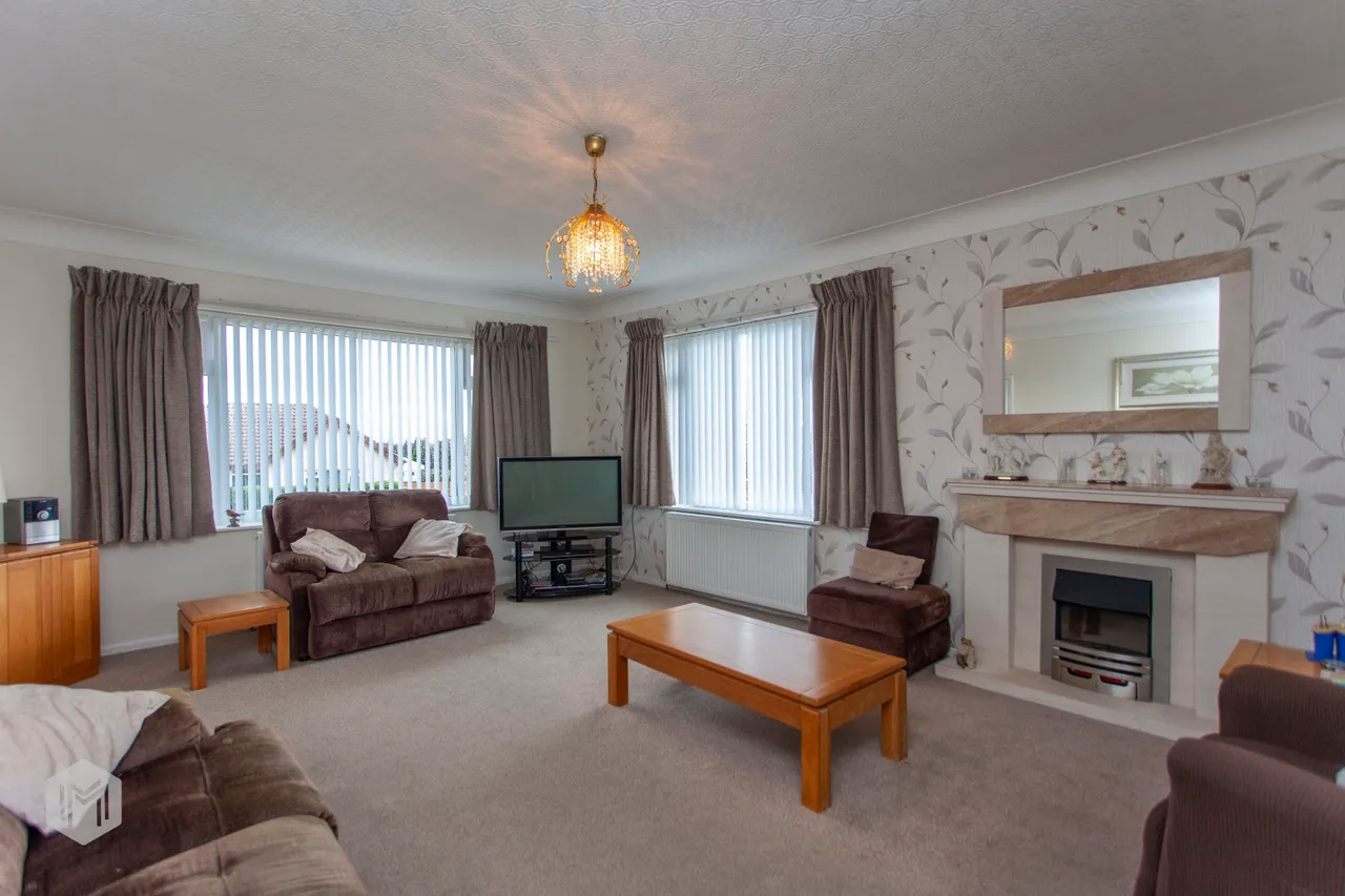 Falshaw Drive, Bury, BL9 5LH, photo 4