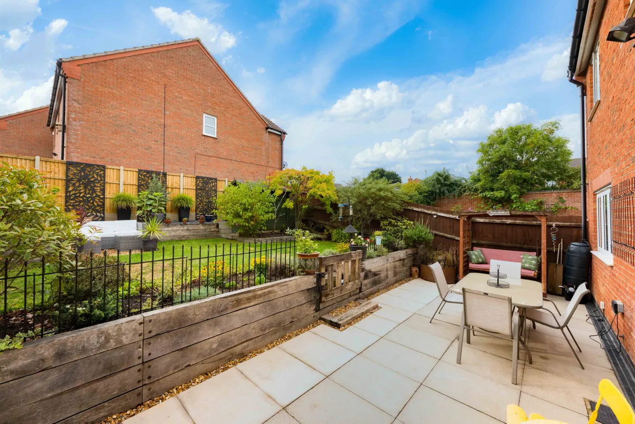 Carnoustie Close on Sunningdale in Grantham, photo 26
