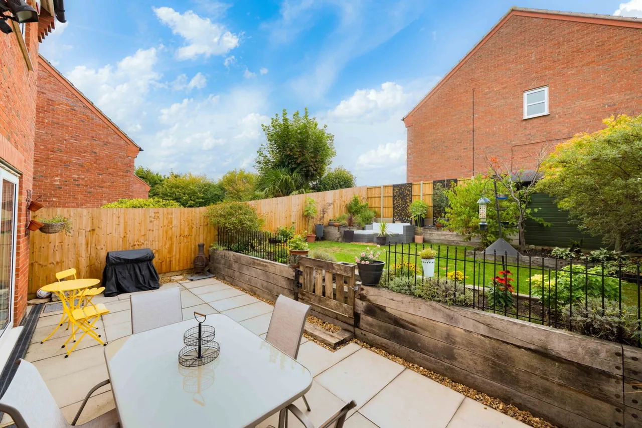 Carnoustie Close on Sunningdale in Grantham, photo 25