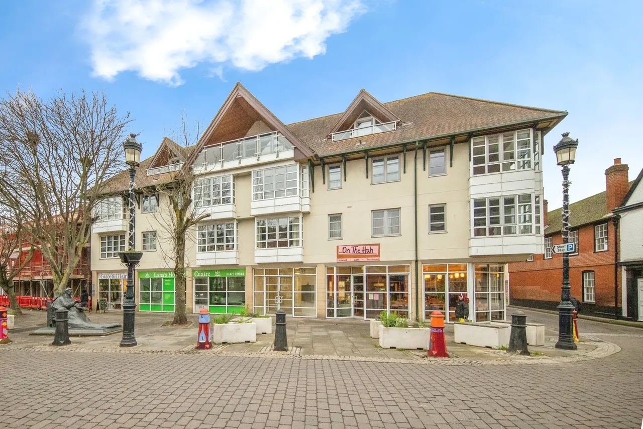 2 bed flat for sale — St. Peters Street, Ipswich, Suffolk, IP1