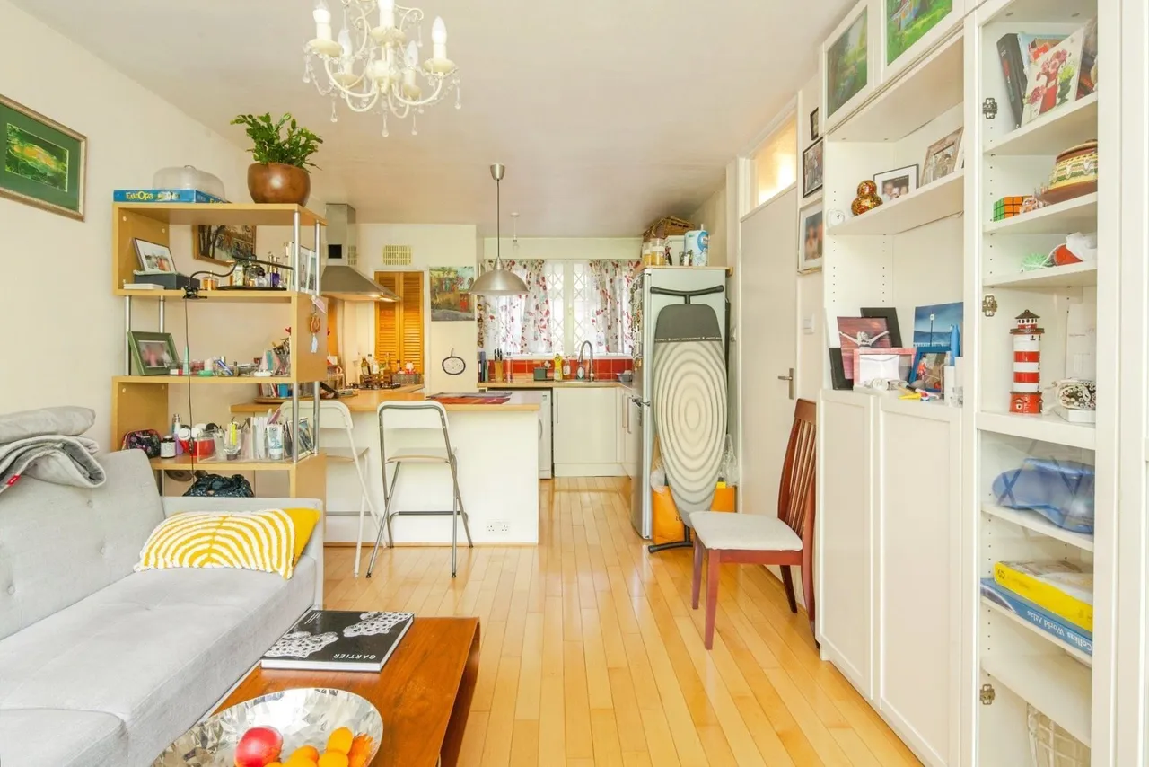 Meecham Court, Shuttleworth Road, London, SW11, photo 10