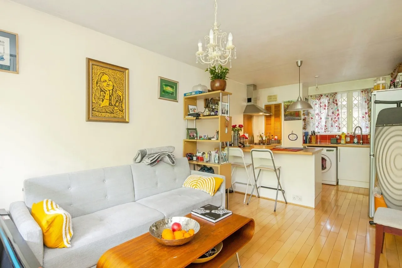 Meecham Court, Shuttleworth Road, London, SW11, photo 5