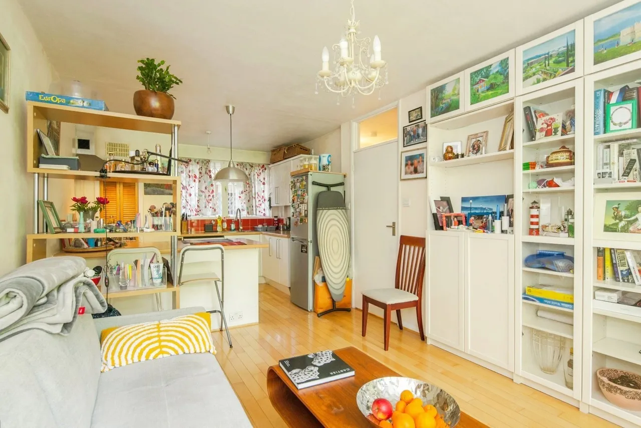 Meecham Court, Shuttleworth Road, London, SW11, photo 7
