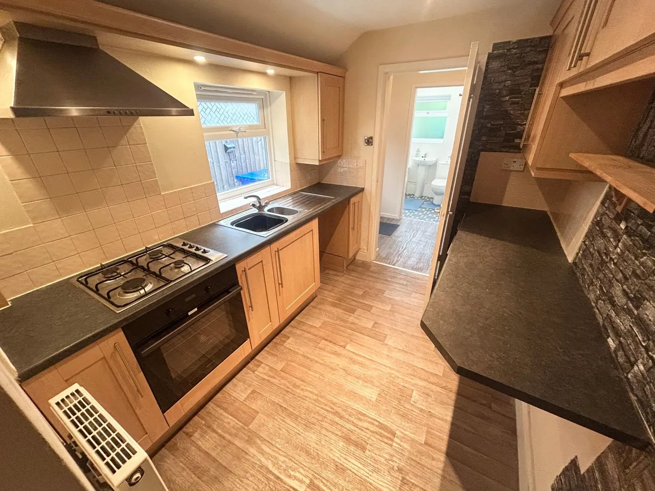 Wellington Street, Burton upon Trent, DE14, photo 4