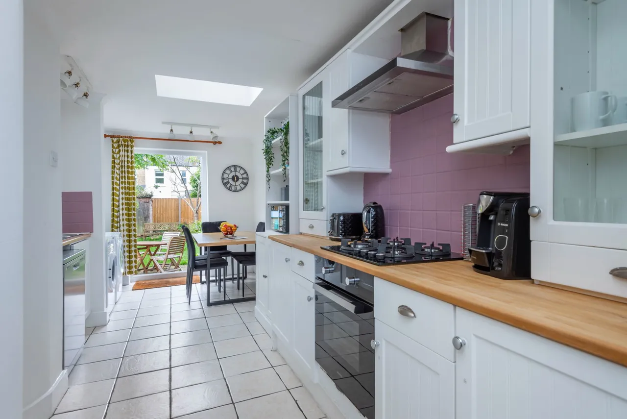 Chestnut Road, Raynes Park, SW20, photo 5