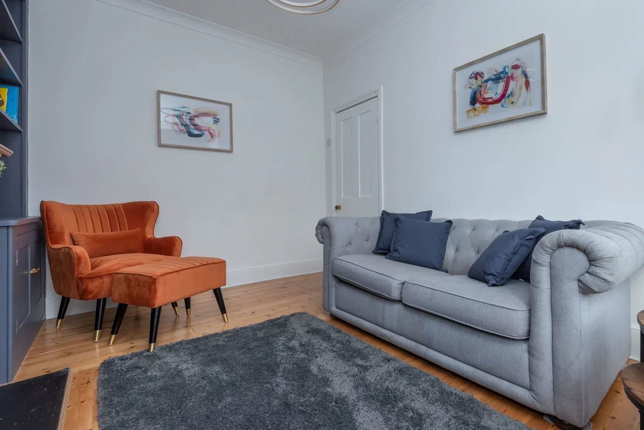 Chestnut Road, Raynes Park, SW20, photo 4