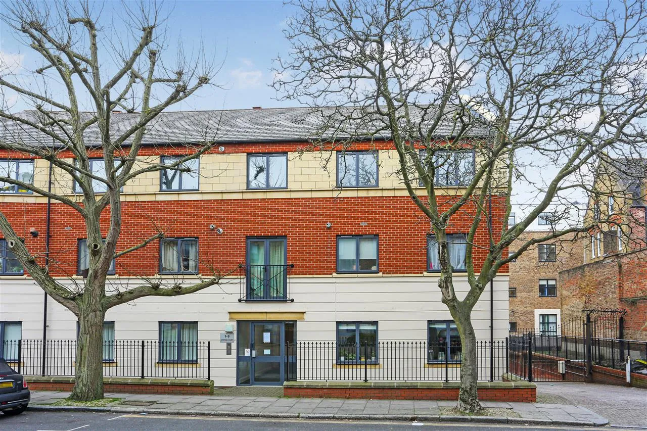 Statham Court, 20 Tollington Way, London, photo 2