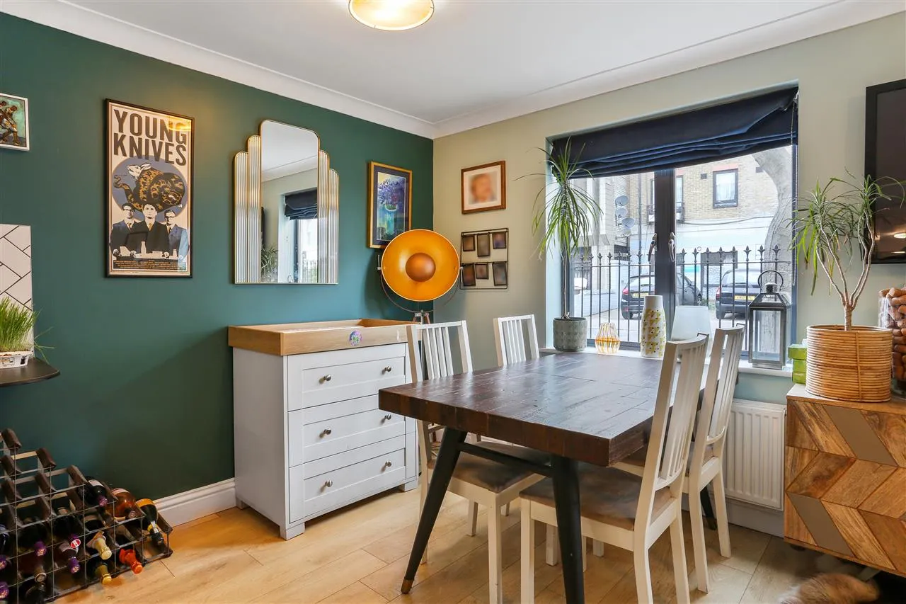 Statham Court, 20 Tollington Way, London, photo 5