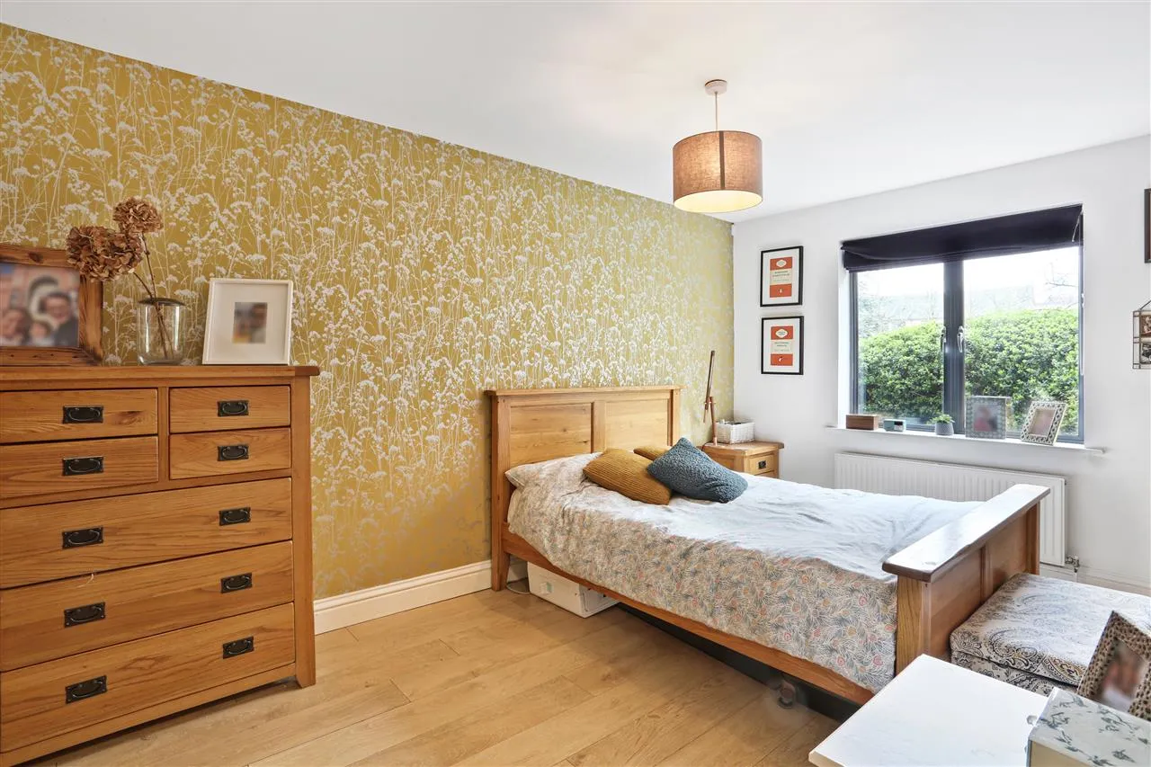Statham Court, 20 Tollington Way, London, photo 9