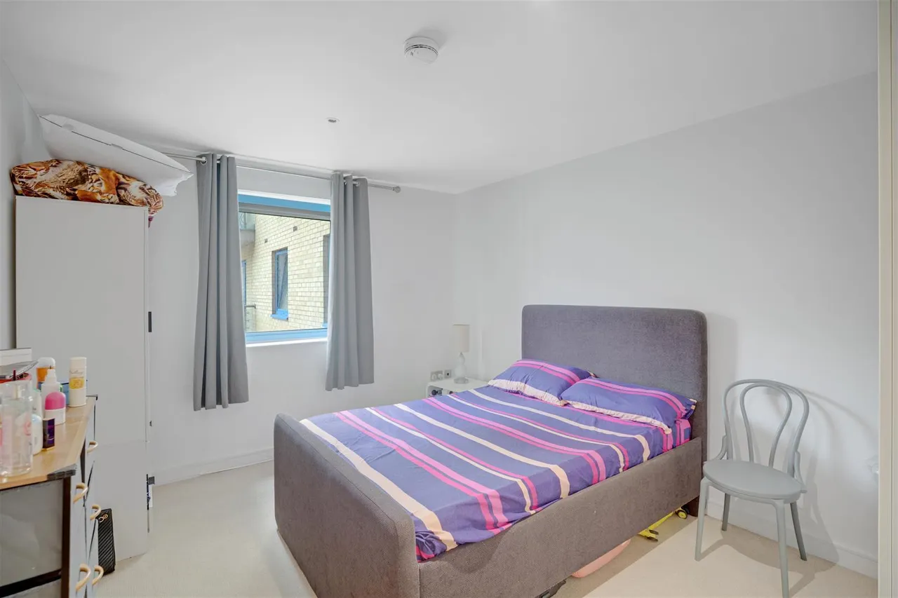 Western Gateway, Canning Town, E16, photo 6