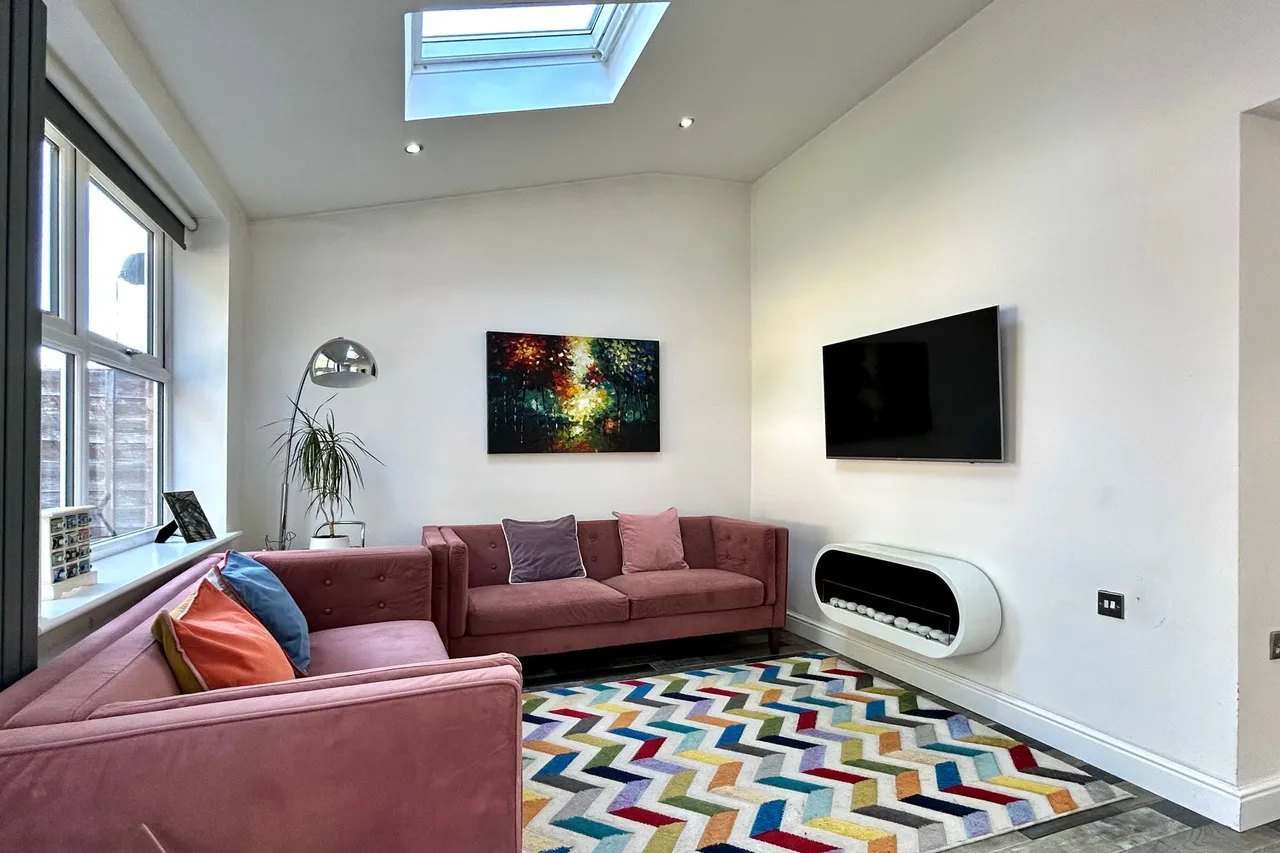 Aber Road, Cheadle, photo 5