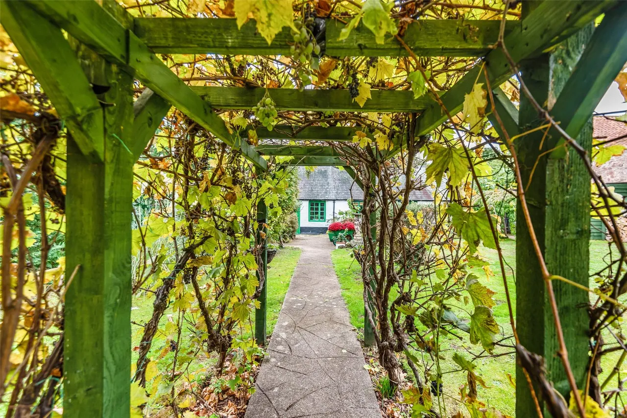 Combeland Road, Alcombe, photo 19