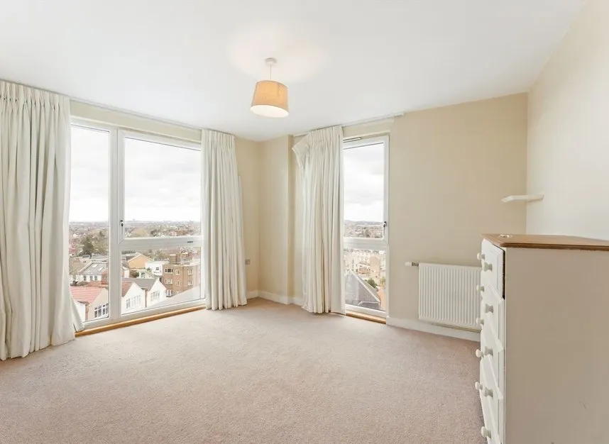Finchley Road, Finchley Road, NW11, photo 5