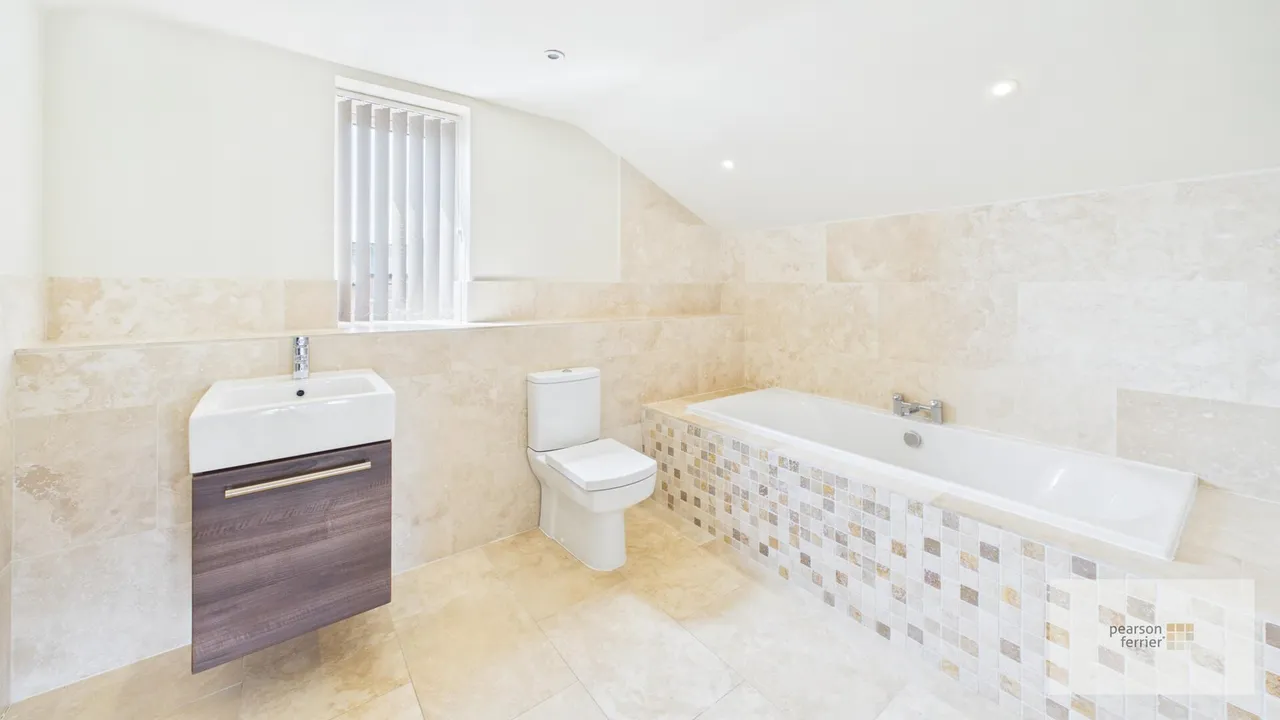 Walmersley Road, Bury, Greater Manchester, BL9 5JD, photo 19