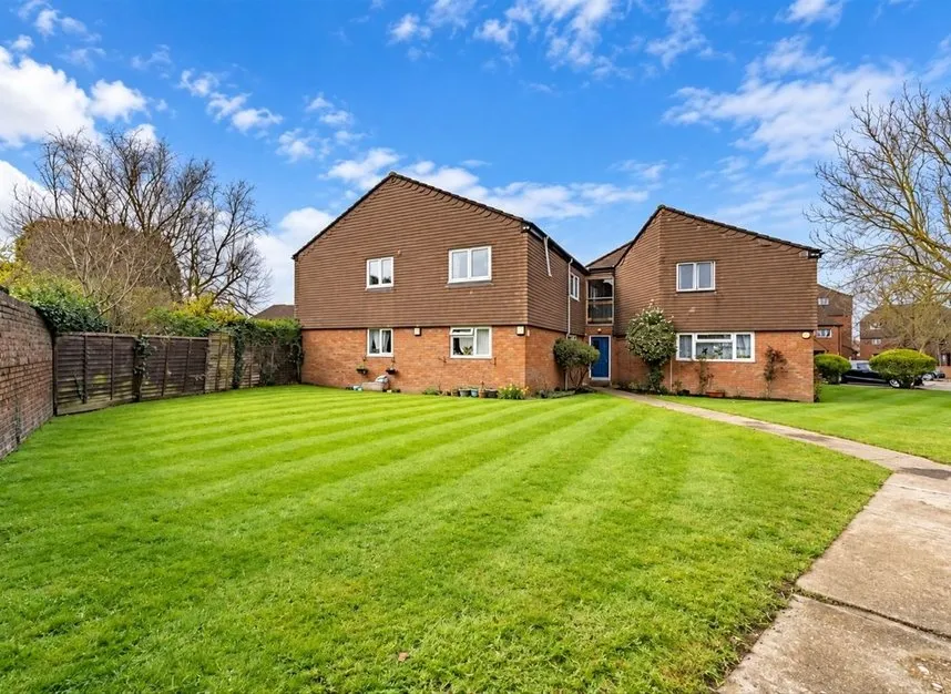 Cranston Close, Hounslow, TW3, photo 5