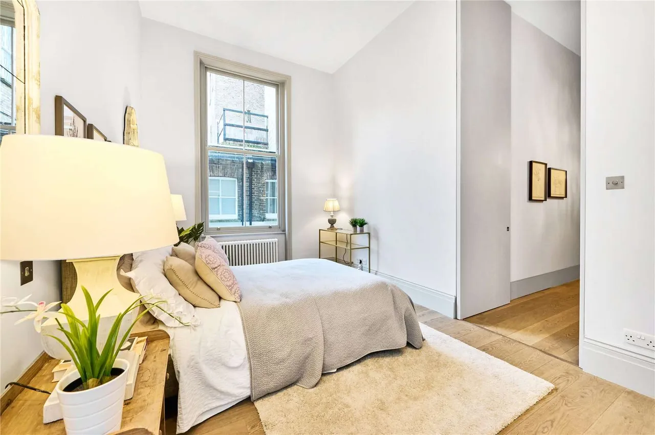 Old Brompton Road, London, SW5, photo 20