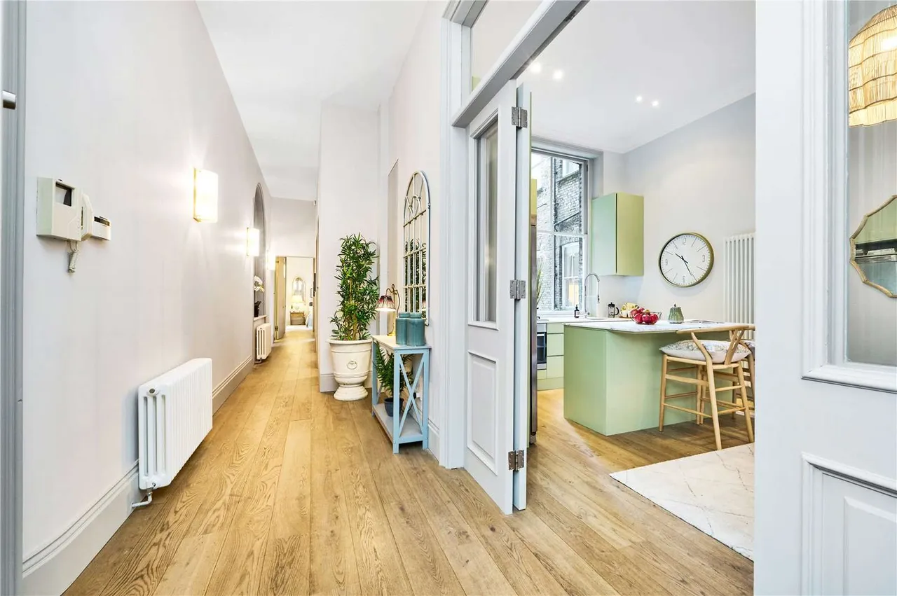 Old Brompton Road, London, SW5, photo 17