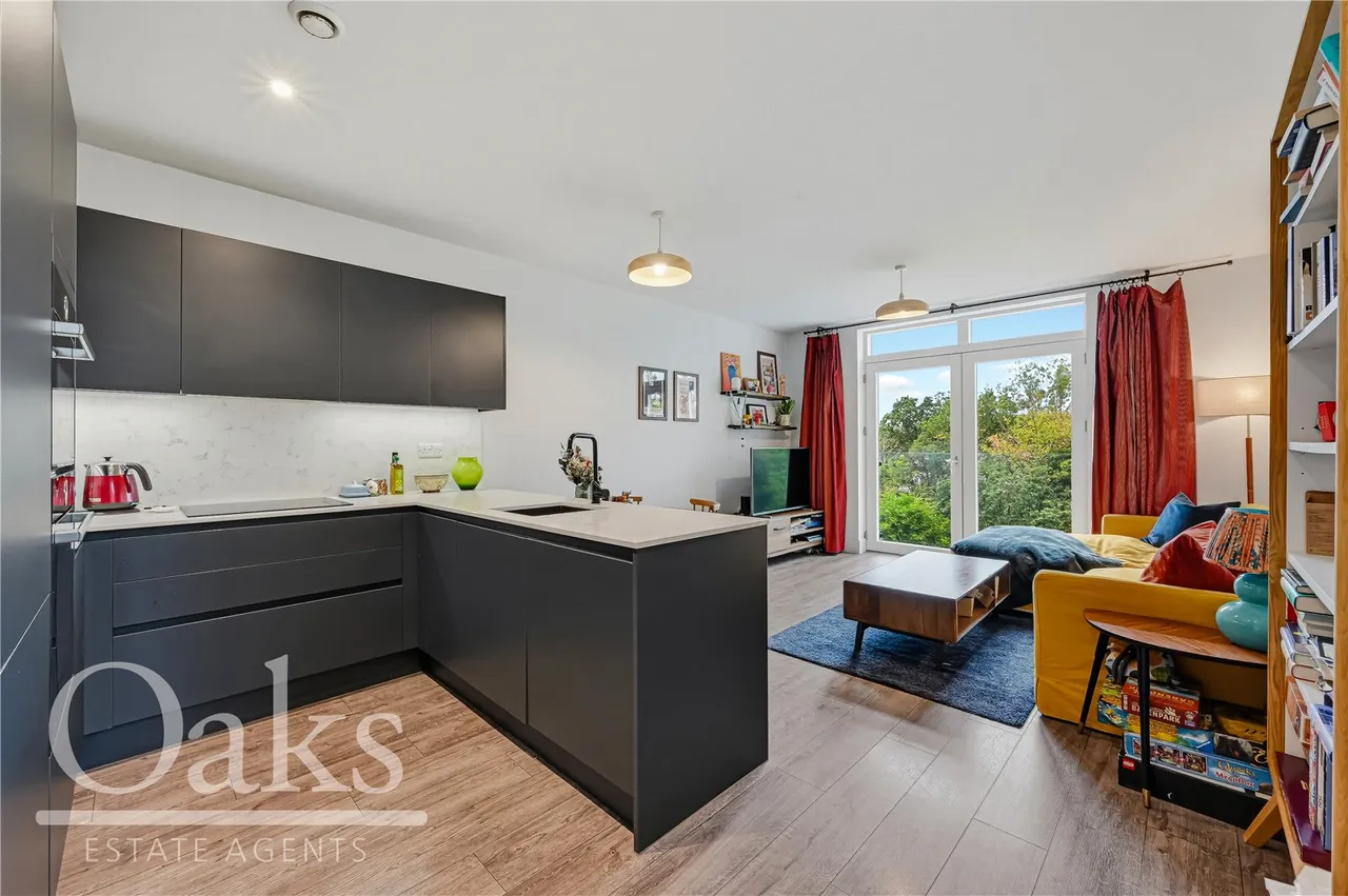 2 bed flat for sale, Auckland Hill, West Norwood, SE27