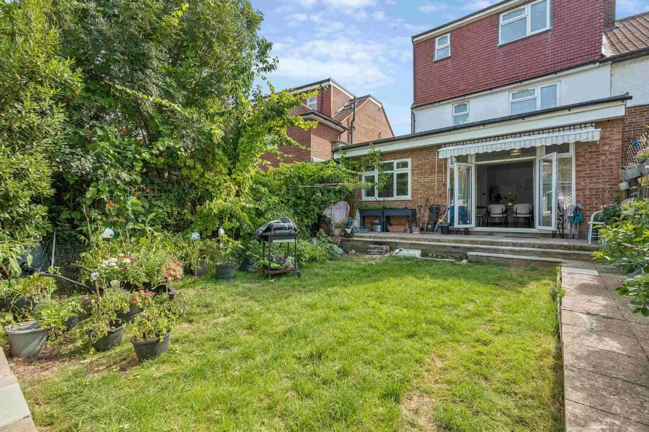 Cheviot Gardens, London, NW2 1QN, photo 10