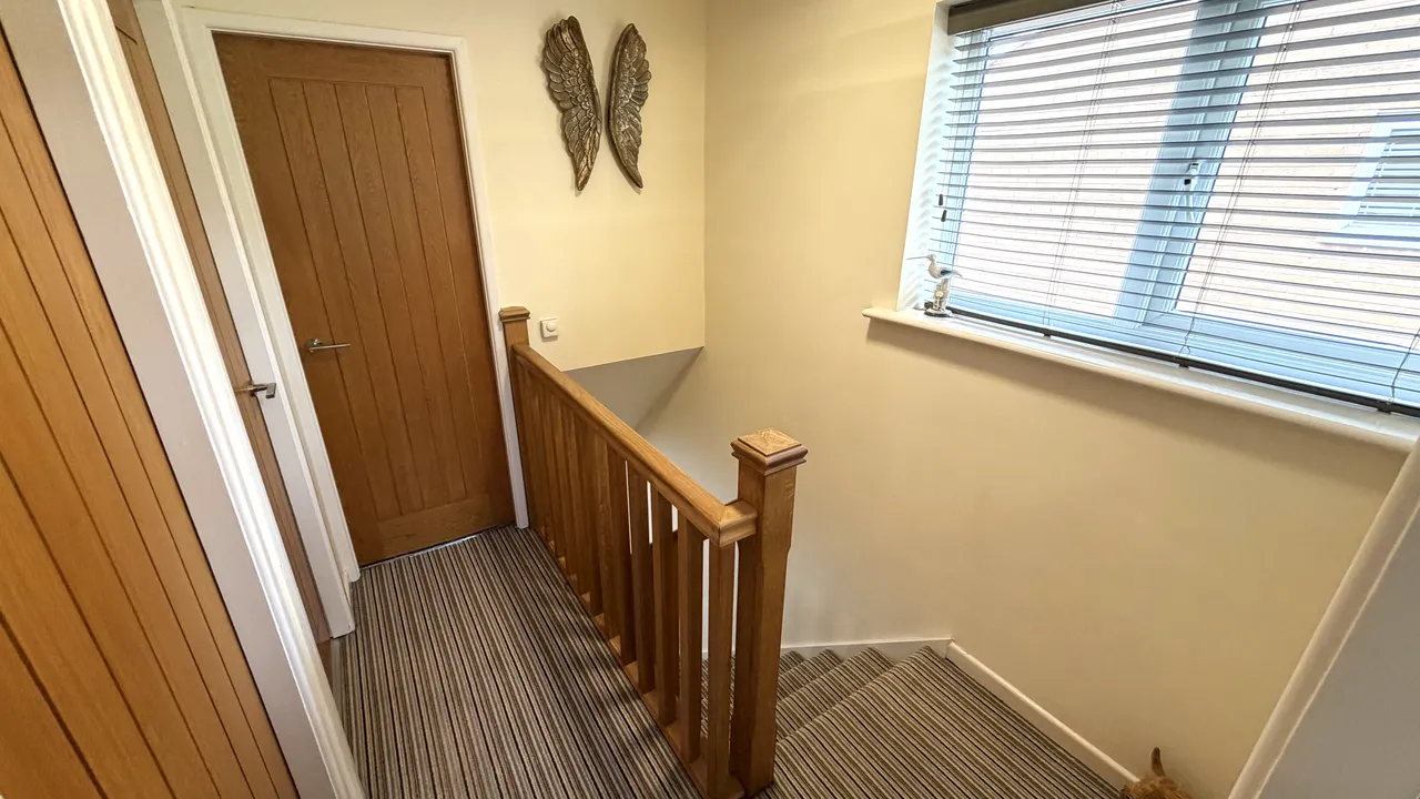 Denshaw Close, Manchester, M19, photo 15