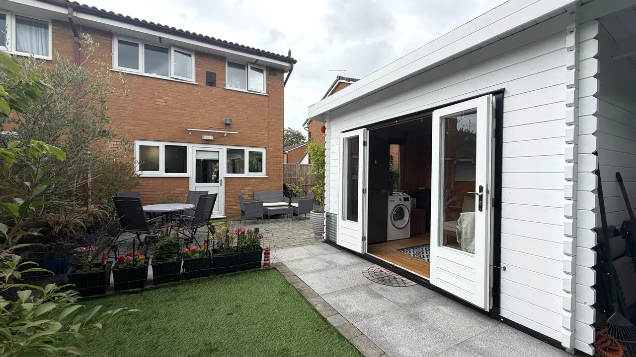 Denshaw Close, Manchester, M19, photo 25