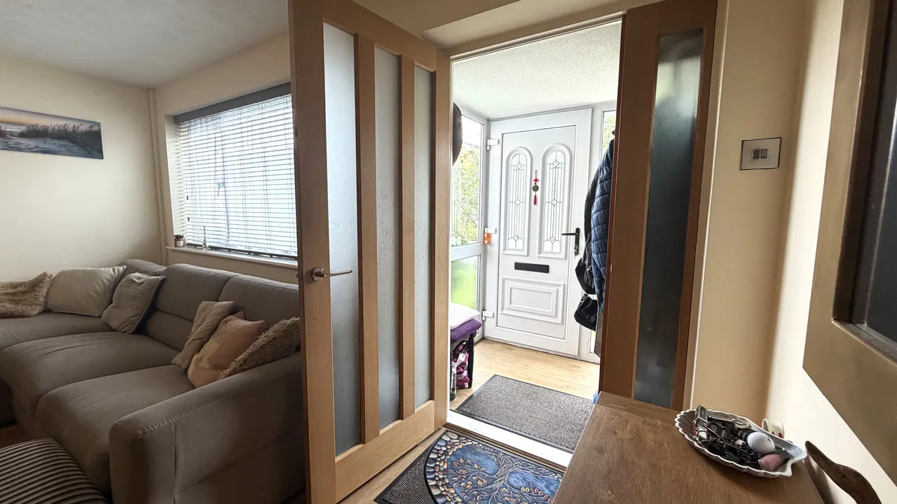 Denshaw Close, Manchester, M19, photo 5