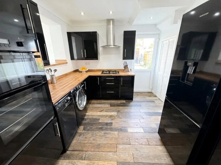 Poppyhills Road, Camberley, GU15, photo 4