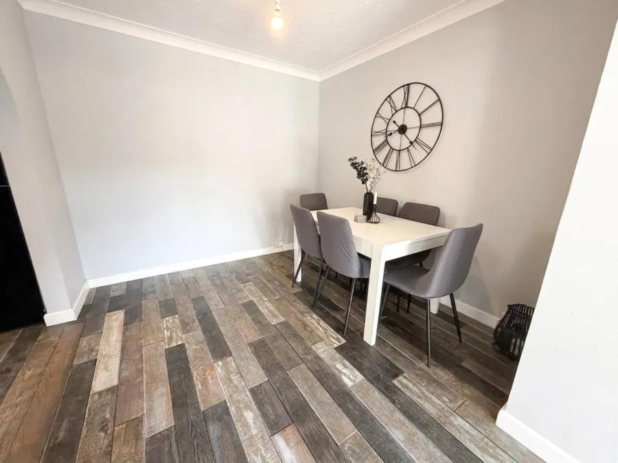 Poppyhills Road, Camberley, GU15, photo 5