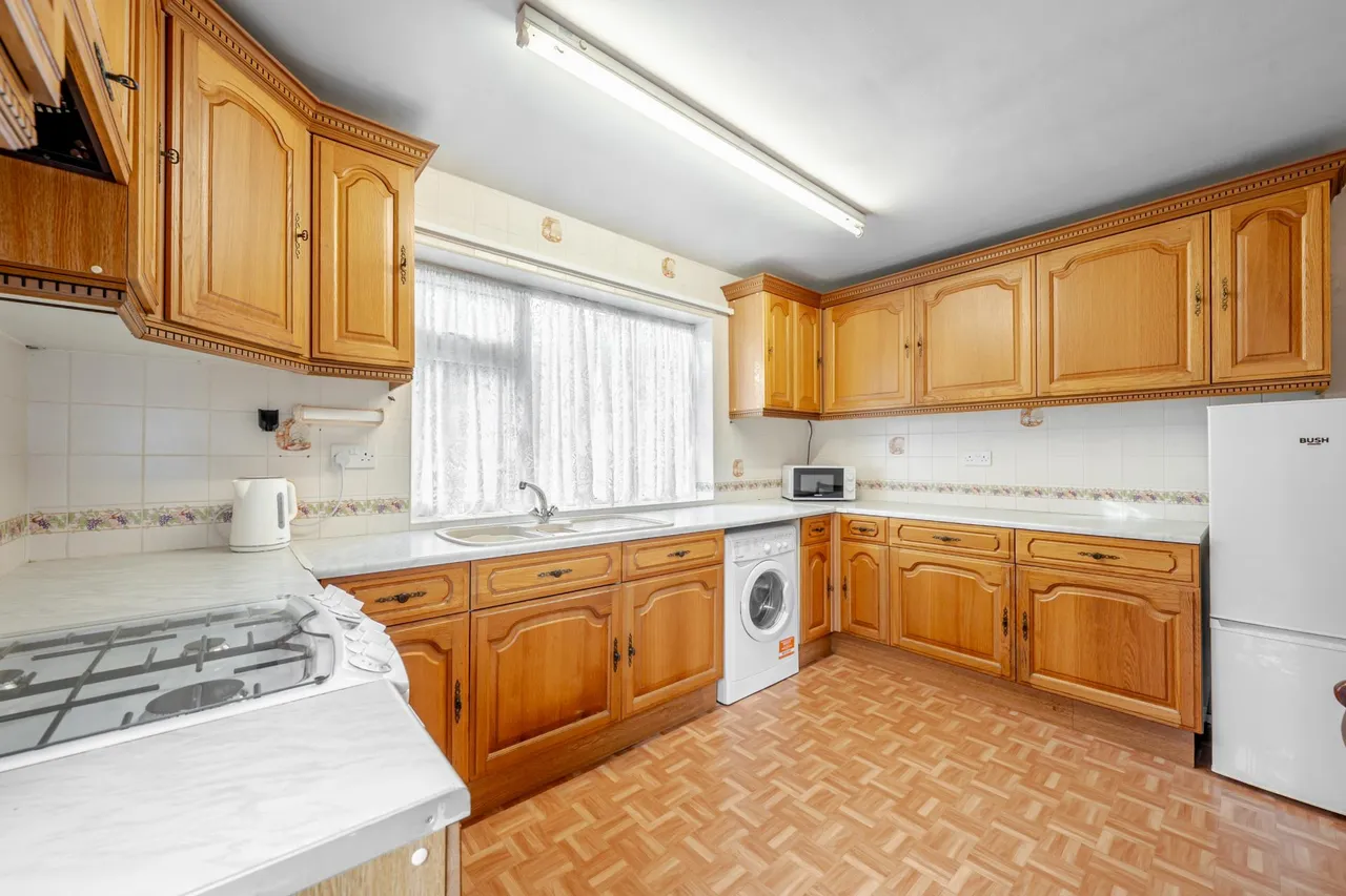St Matthews Walk, Chapel Allerton, LS7, photo 6