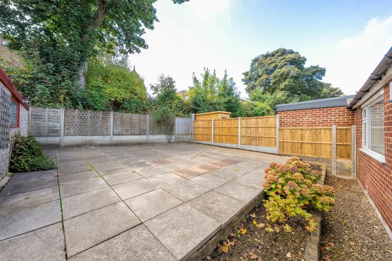 St Matthews Walk, Chapel Allerton, LS7, photo 13