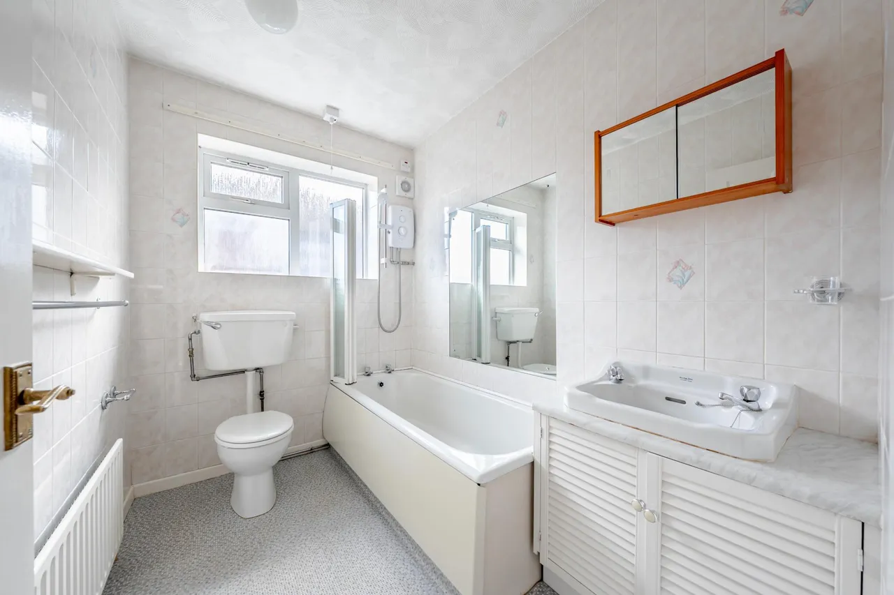 St Matthews Walk, Chapel Allerton, LS7, photo 11