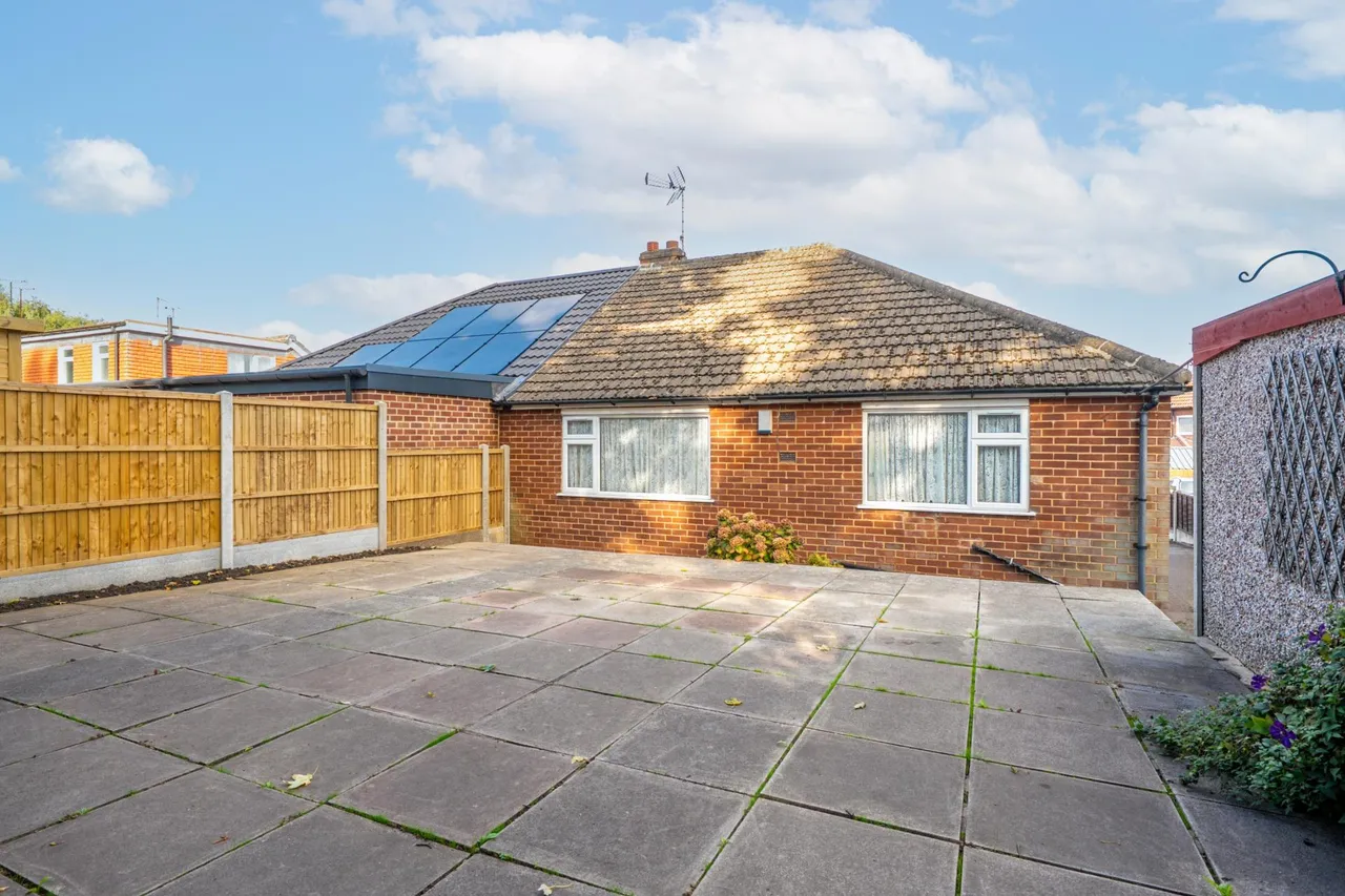 St Matthews Walk, Chapel Allerton, LS7, photo 12