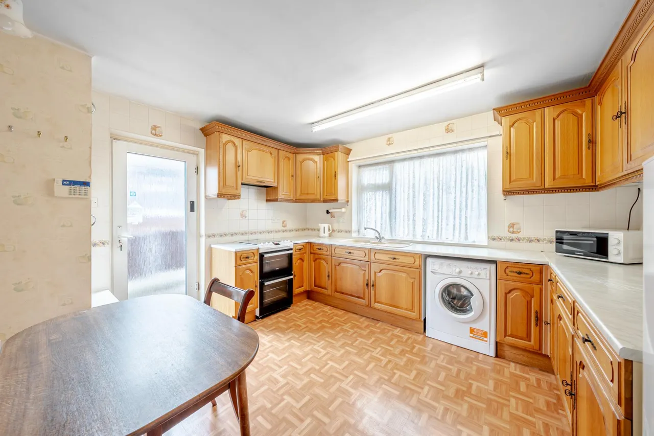 St Matthews Walk, Chapel Allerton, LS7, photo 5