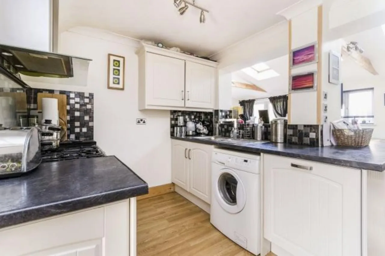 Fromond Road, Weeke, SO22, photo 6