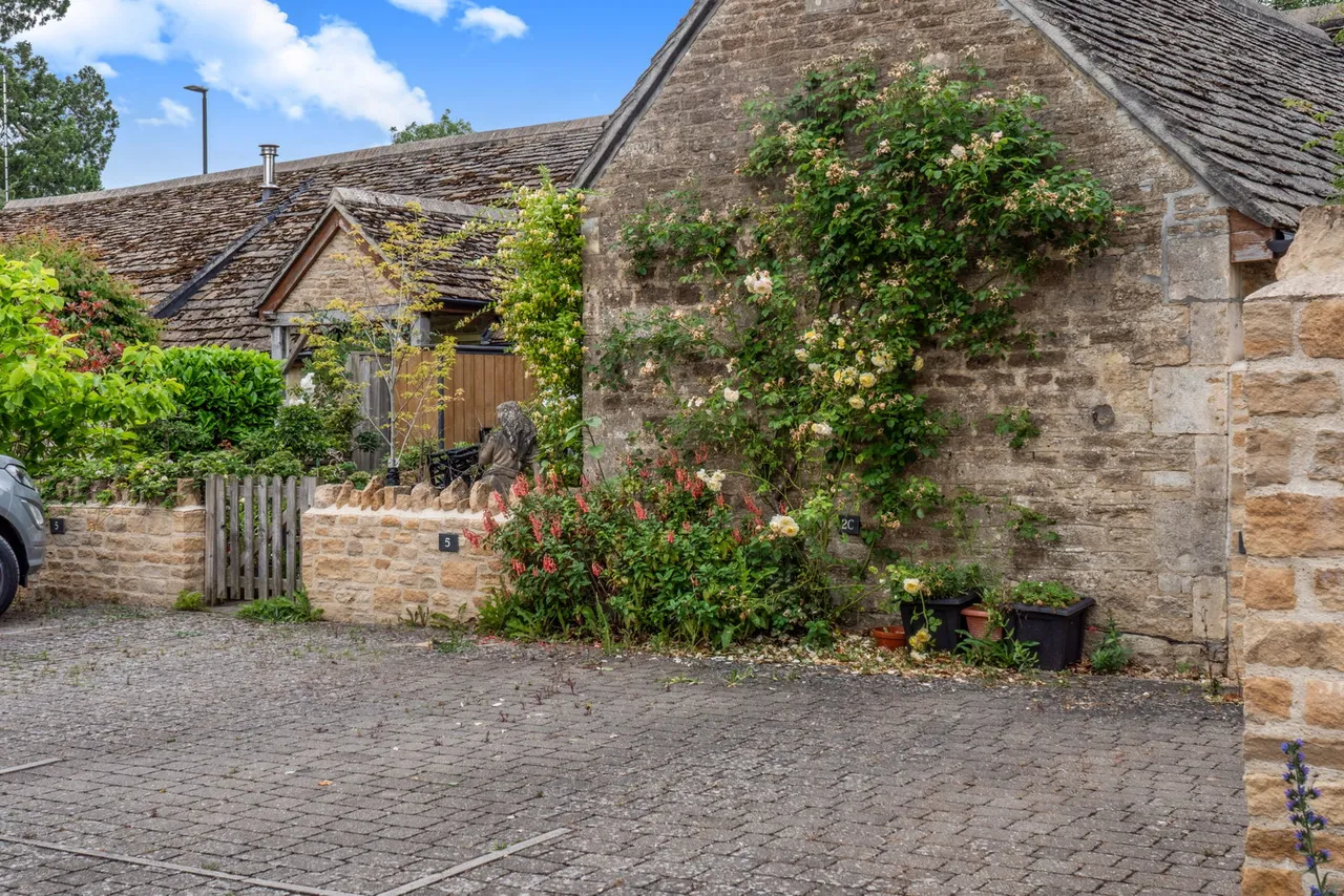 Pickwick, Corsham, SN13, photo 20