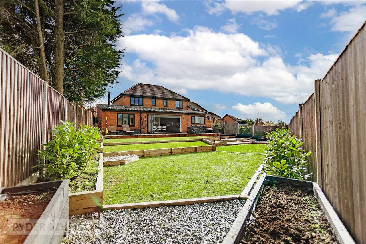 Spinners Way, Moorside, OL4, photo 5