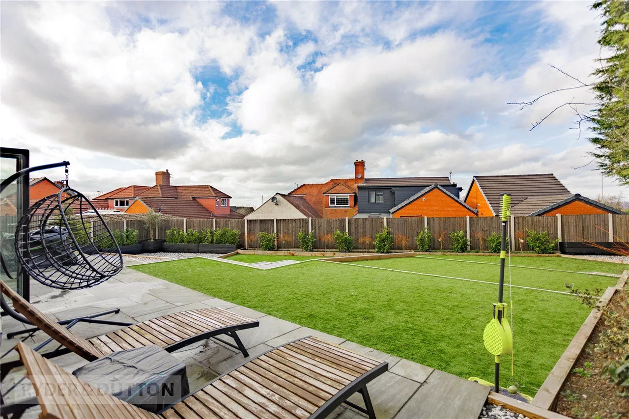 Spinners Way, Moorside, OL4, photo 34