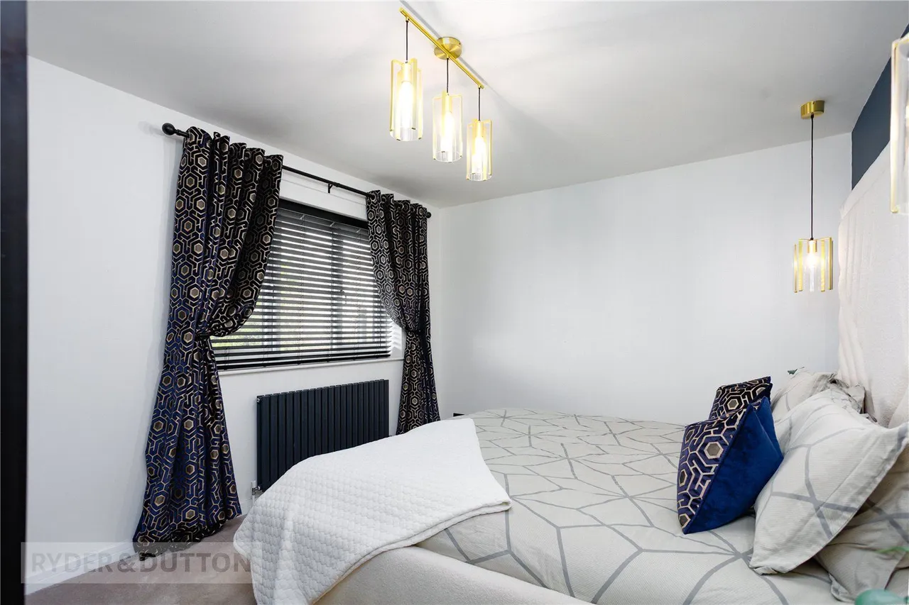 Spinners Way, Moorside, OL4, photo 26